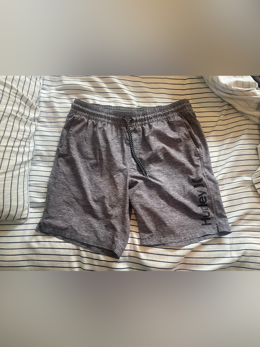 Hurley Hybrid Shorts Men’s Medium M Heather Gray Board Short